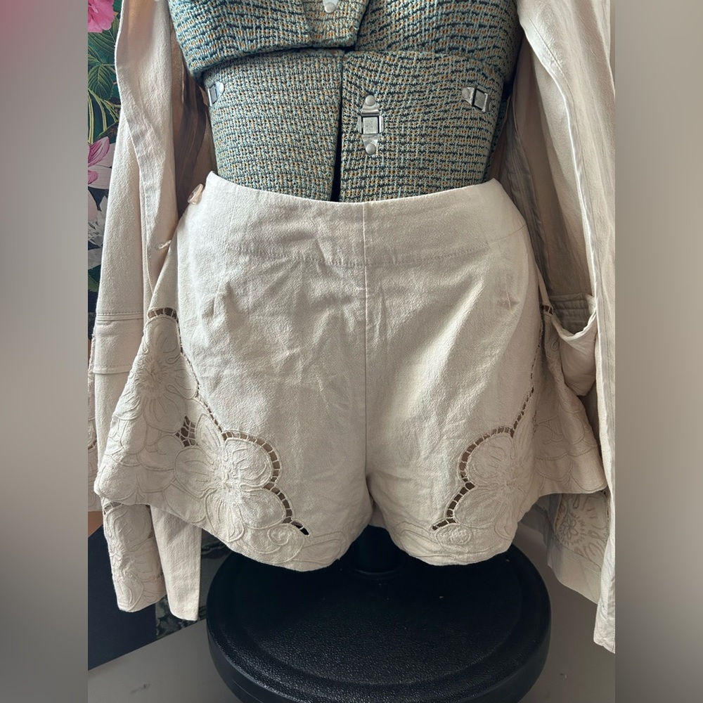 NWT 2PC SET FREE PEOPLE SWEET ILLUSIONS CUTWORK SUIT SET. ABSOLUTELY PERFECT! - Picture 4 of 16